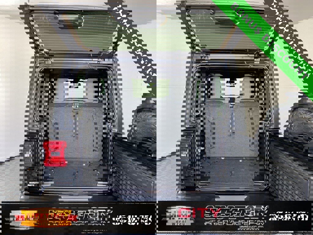 New 2025 Jeep Wrangler Rubicon w/ Steel Bumper Group image 30