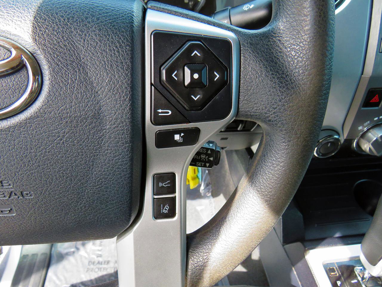 Used 2019 Toyota Tundra SR5 w/ SR5 Upgrade Package image 22