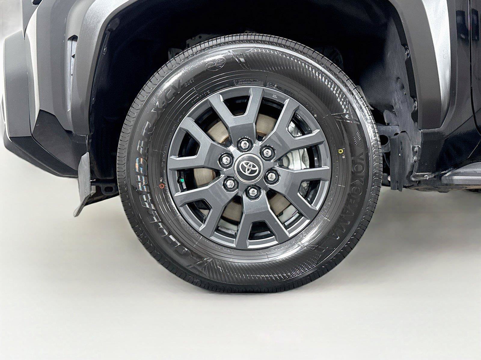 Certified 2025 Toyota 4Runner SR5 AWD/4WD image 41