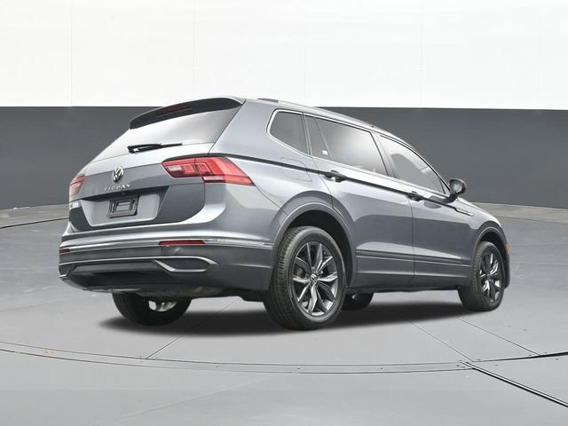 Used 2022 Volkswagen Tiguan SE image 51