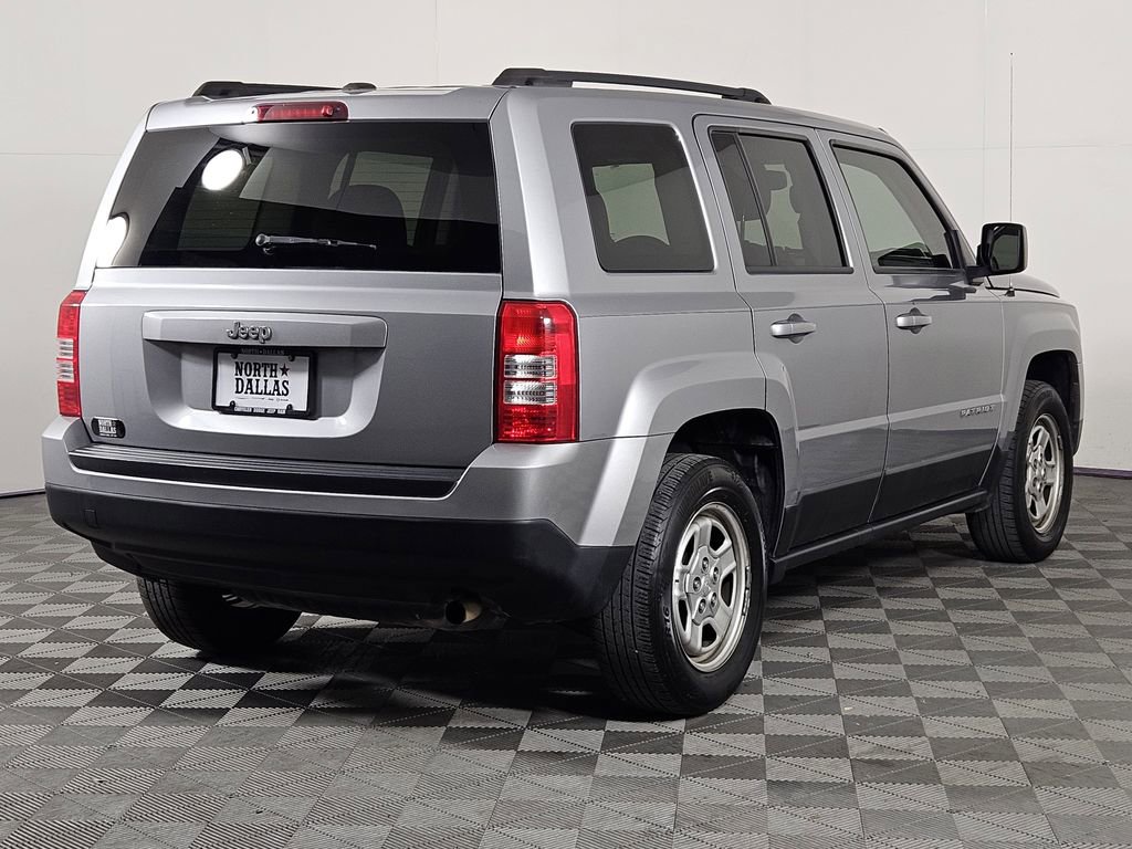 Used 2017 Jeep Patriot Sport w/ Power Value Group FWD image 5