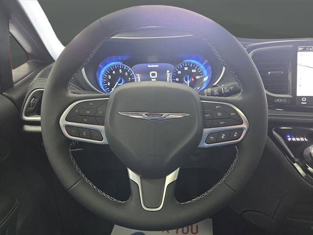 New 2026 Chrysler Pacifica Select FWD image 18