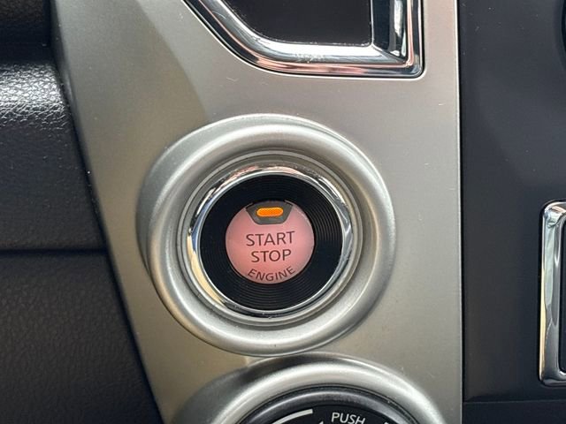 Used 2019 Nissan Titan SV image 22