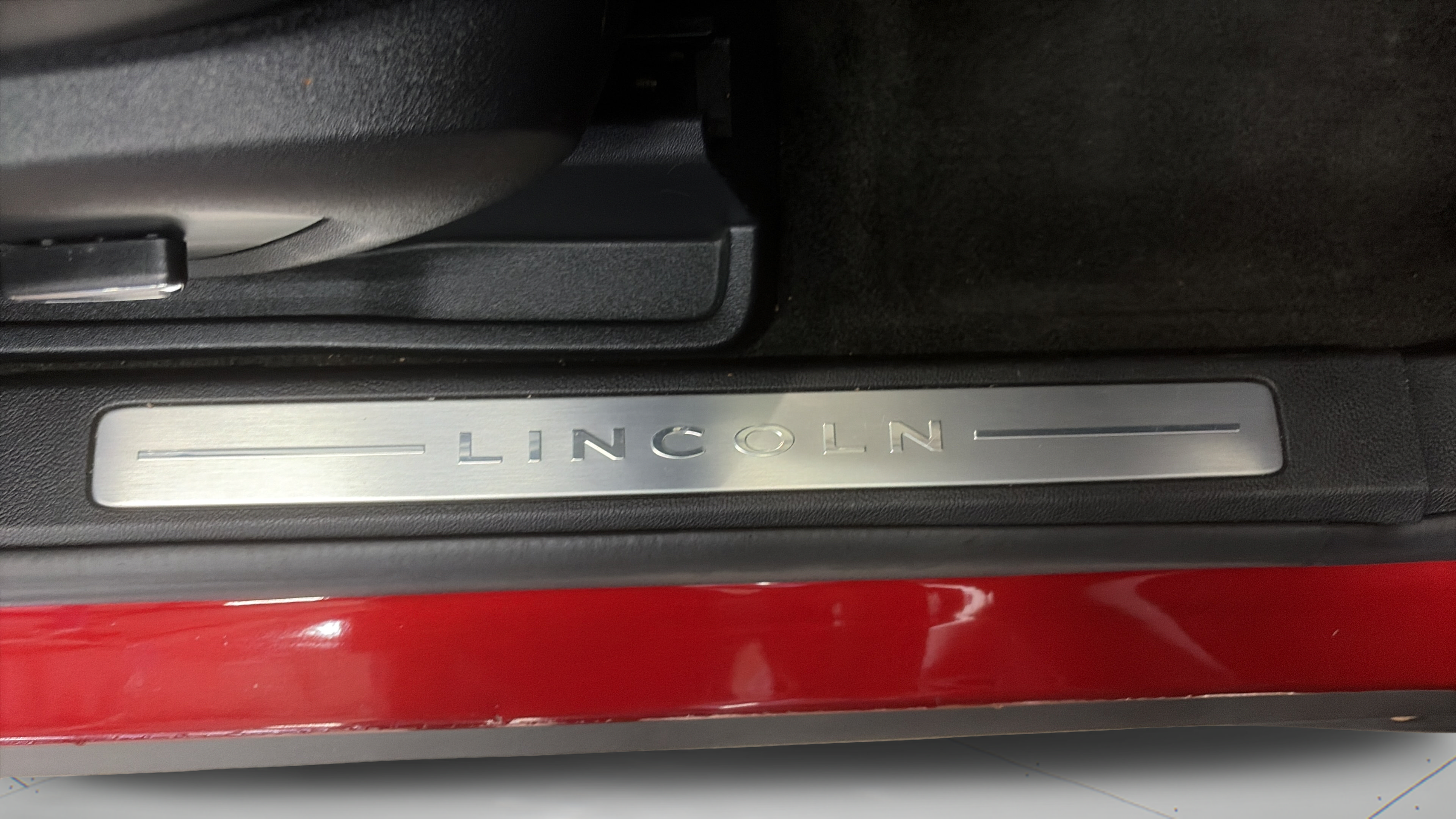 Used 2016 Lincoln MKC Premiere FWD image 32