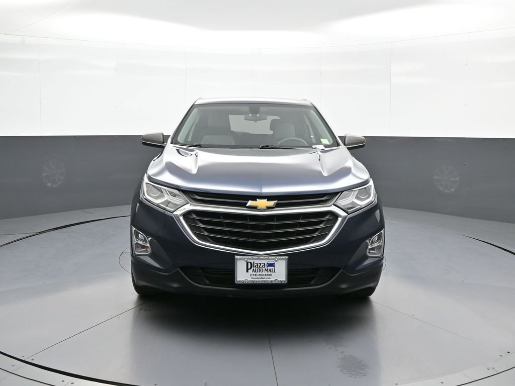 Used 2019 Chevrolet Equinox LS FWD image 2