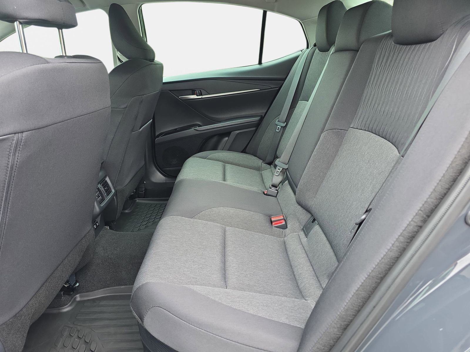 Used 2026 Toyota Camry LE FWD image 13