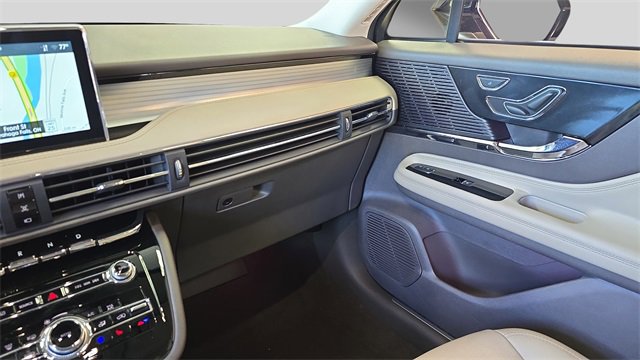 Used 2021 Lincoln Corsair AWD w/ Equipment Group 101A image 26