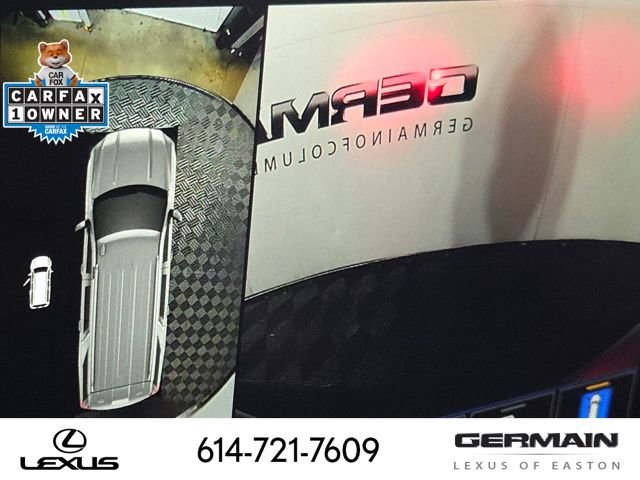 Used 2022 GMC Yukon XL SLT w/ SLT Premium Package image 31