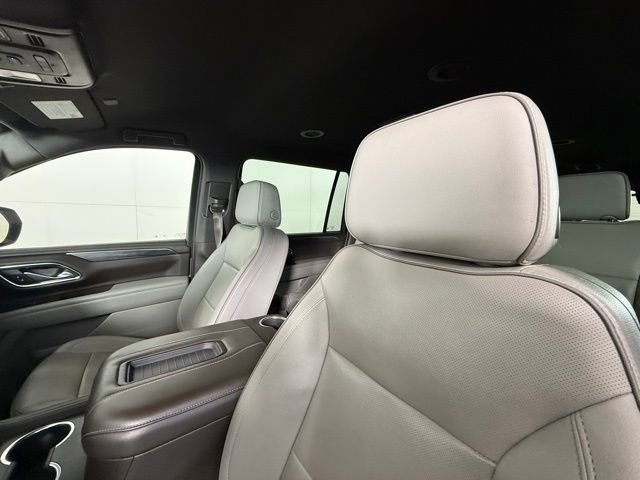 Used 2023 GMC Yukon XL SLT image 5