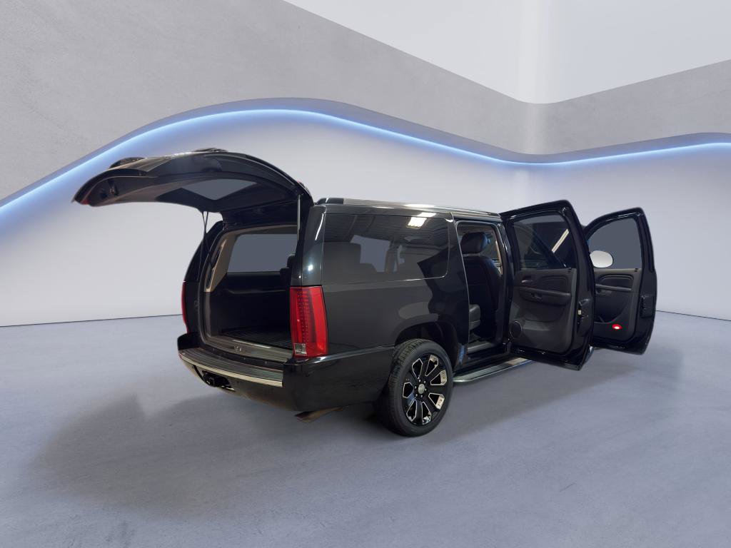 Used 2013 Cadillac Escalade ESV Luxury image 12