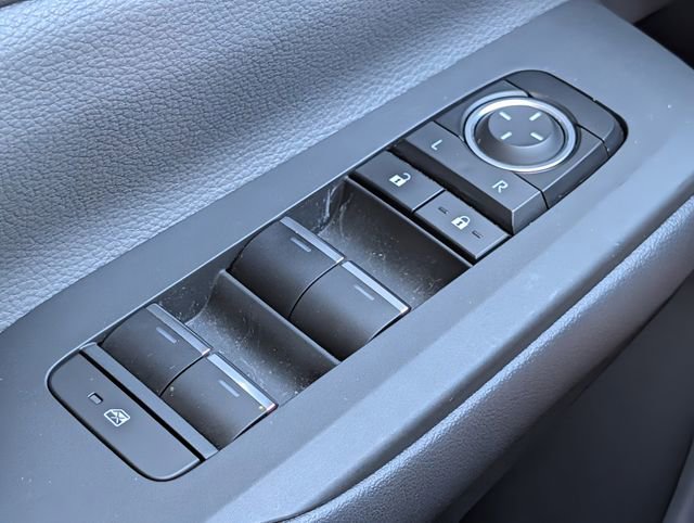 Used 2023 Toyota Prius XLE image 23