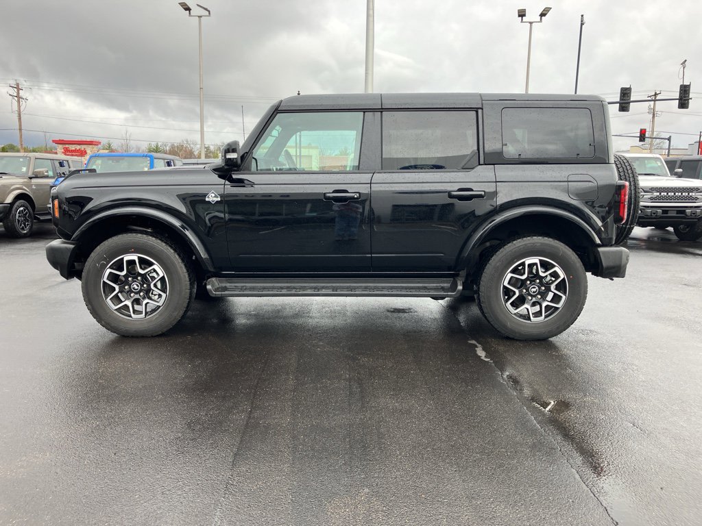 Used 2025 Ford Bronco Outer Banks image 5
