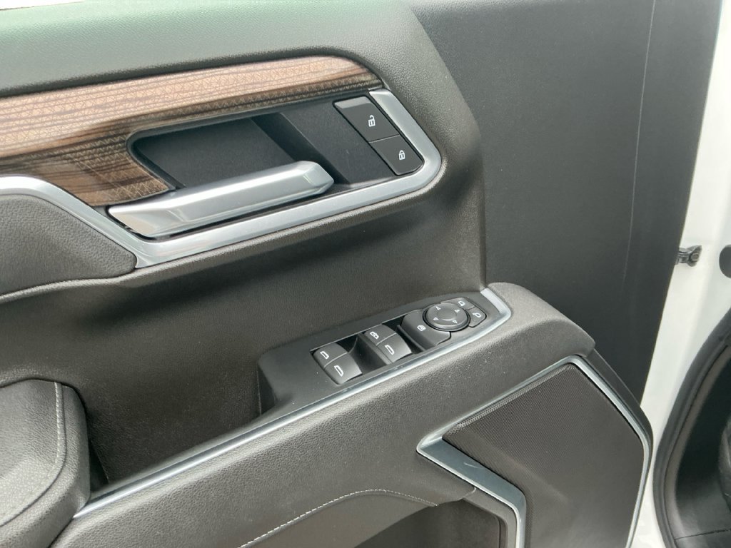 Used 2026 Chevrolet Silverado 1500 LT AWD/4WD image 16