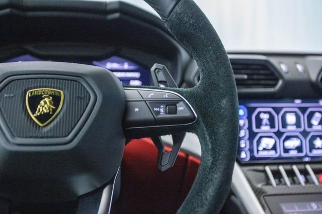 Used 2022 Lamborghini Urus image 51