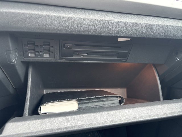 Used 2019 Volkswagen Atlas SE w/ Towing Package image 32