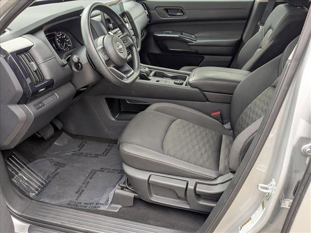 Certified 2024 Nissan Pathfinder S image 15