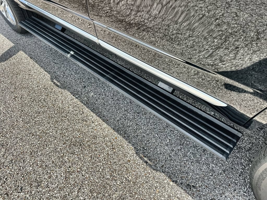 New 2026 GMC Yukon Denali w/ Sun & Power Step Package RWD image 13