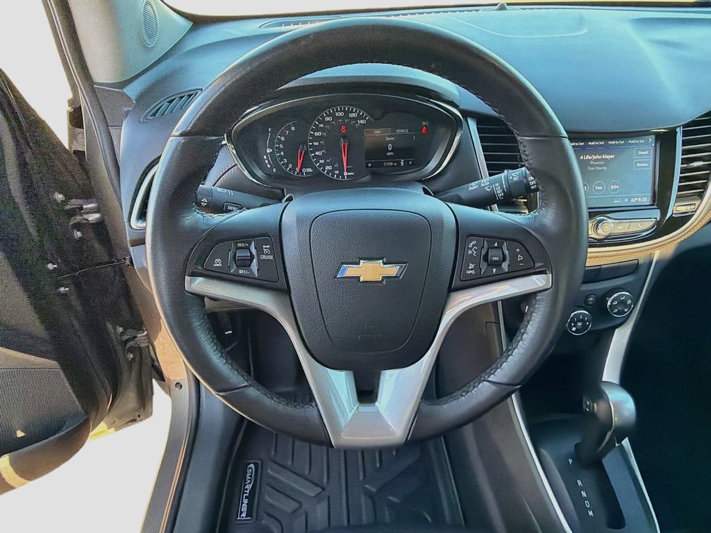 Used 2022 Chevrolet Trax LT w/ Sport Edition AWD/4WD image 10