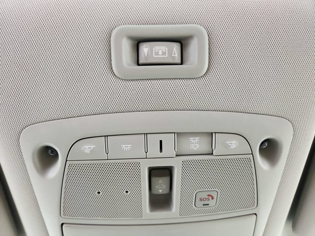 Used 2020 Nissan Pathfinder SL AWD/4WD image 19