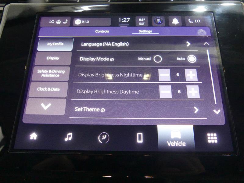 Used 2023 Jeep Grand Cherokee Laredo w/ Luxury Tech Group I AWD/4WD image 45