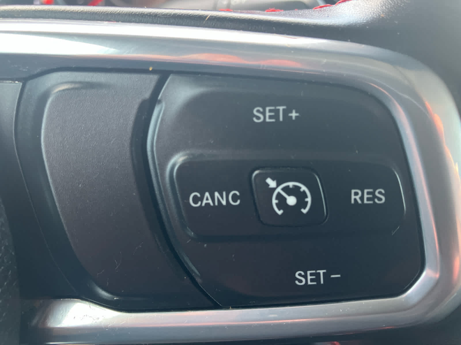Used 2022 Jeep Gladiator Rubicon w/ LED Lighting Group AWD/4WD image 19
