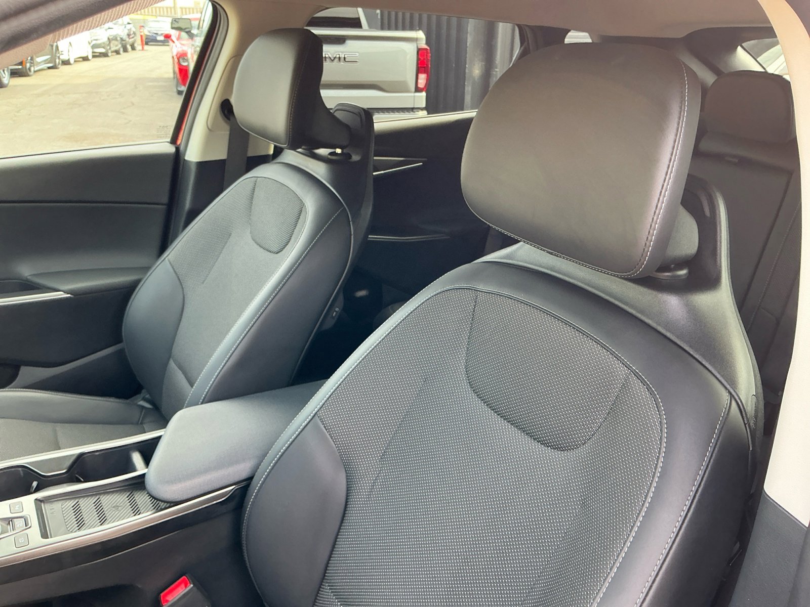 Used 2024 Kia EV6 Light image 21