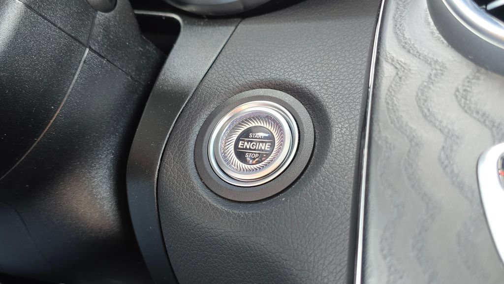 Used 2021 Mercedes-Benz GLC 43 AMG 4MATIC image 33