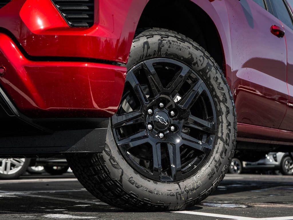New 2026 Chevrolet Silverado 1500 RST w/ RST All Star Premium Package AWD/4WD image 6
