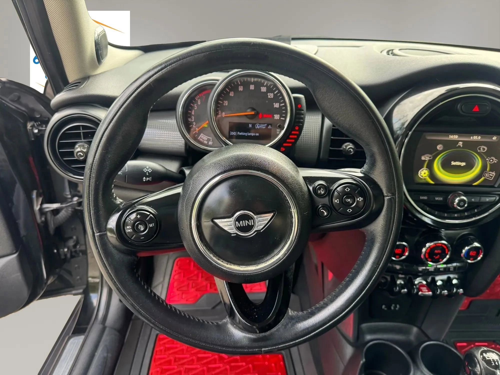 Used 2016 MINI Cooper 4-Door Hardtop w/ Premium Package FWD image 14