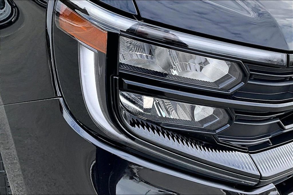 Certified 2025 Ford Expedition Max Active image 28