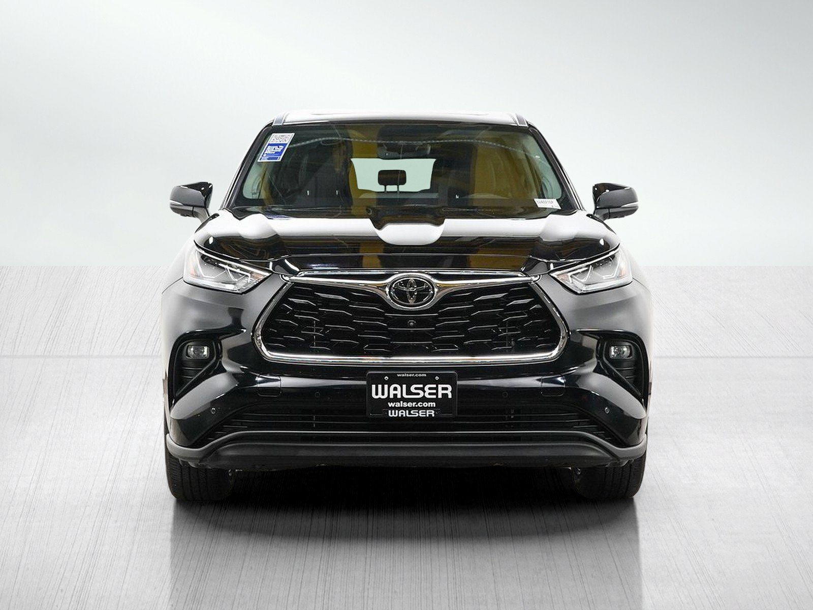 Used 2024 Toyota Highlander Limited AWD/4WD image 11