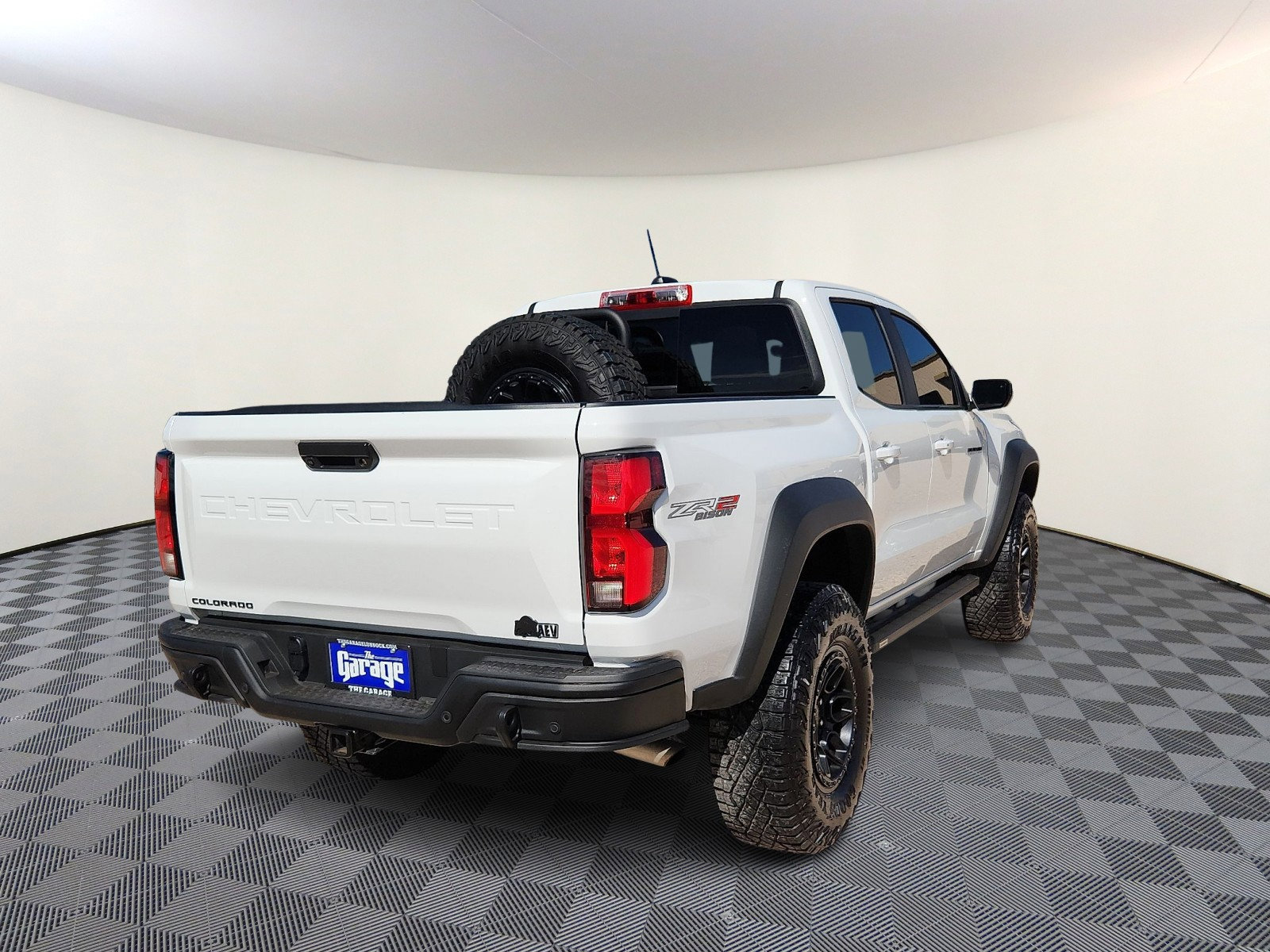 Used 2024 Chevrolet Colorado ZR2 w/ ZR2 Bison Edition image 4