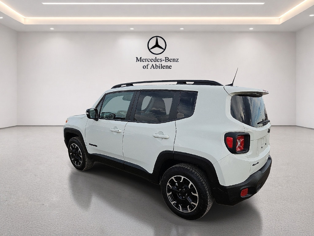 Used 2023 Jeep Renegade Latitude AWD/4WD image 4
