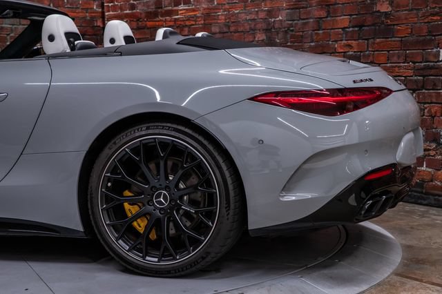 Used 2023 Mercedes-Benz SL 63 AMG 4MATIC image 8