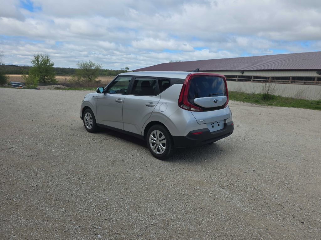 Used 2021 Kia Soul LX FWD image 7