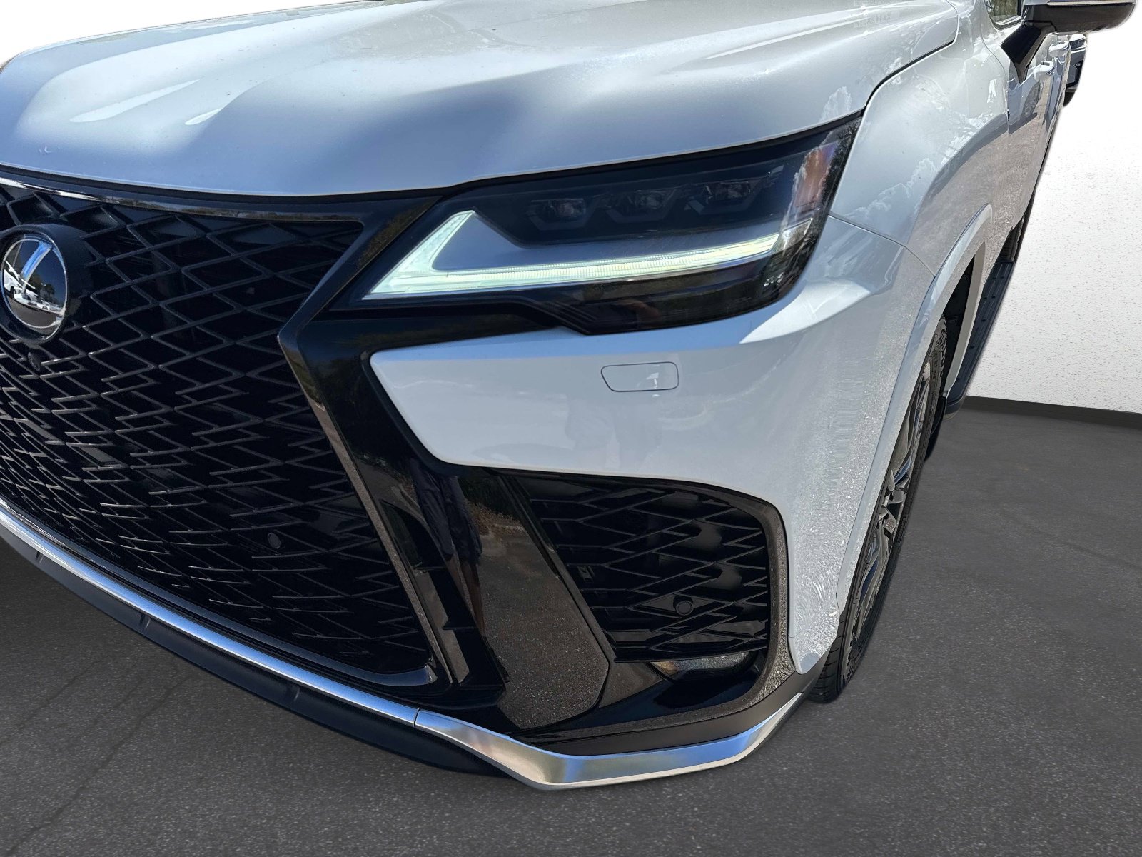 New 2026 Lexus LX 600 F Sport image 9