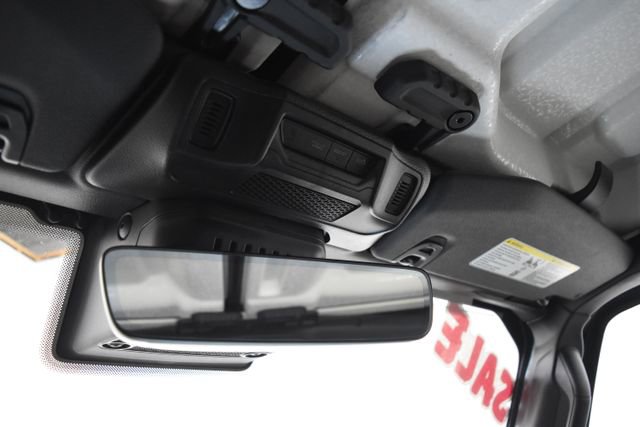 New 2025 Jeep Gladiator Willys image 16