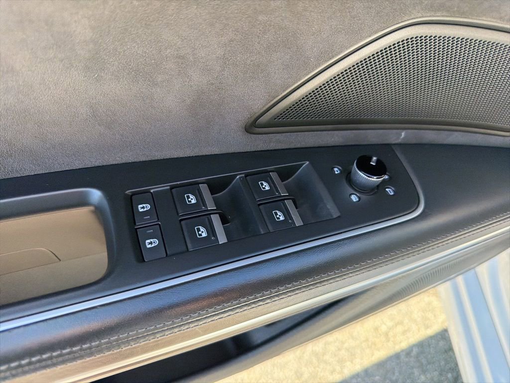 Used 2020 Audi A8 L 4.0T w/ Executive Package image 16