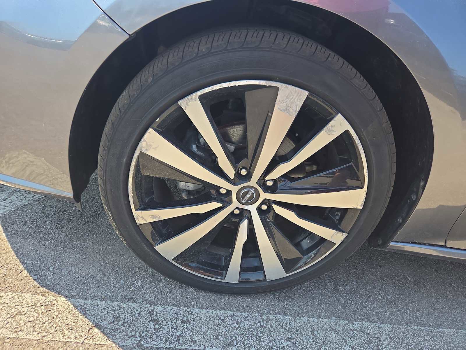 Used 2024 Nissan Altima 2.5 SR image 8