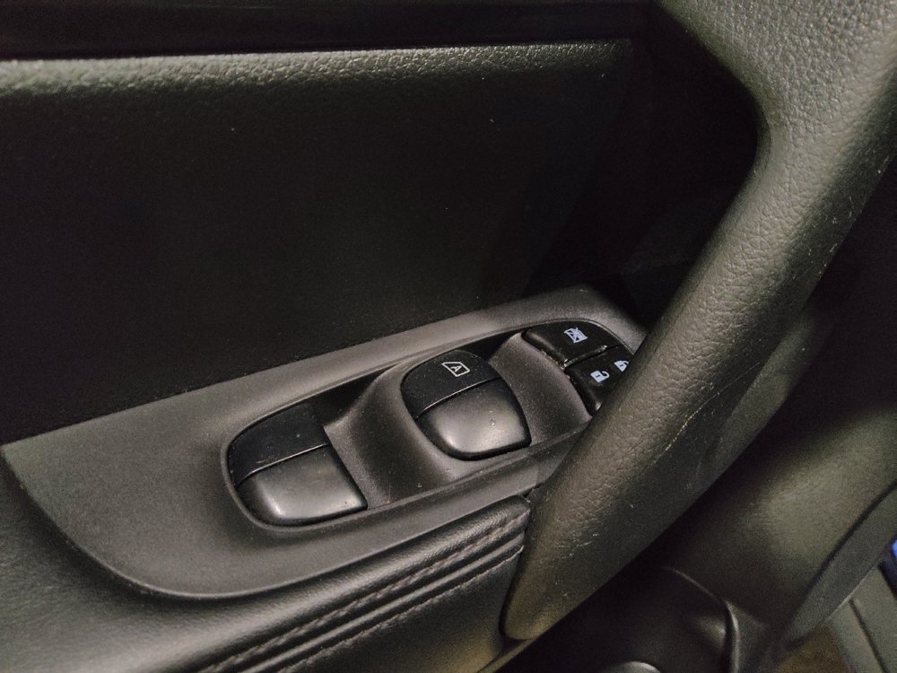 Used 2020 Nissan Rogue SV AWD/4WD image 27