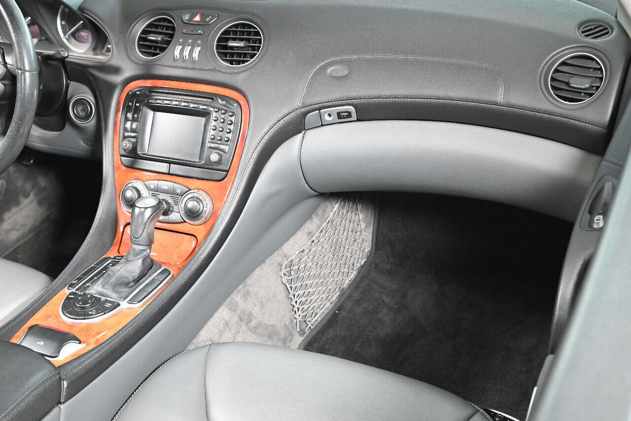 Used 2004 Mercedes-Benz SL 500 image 17