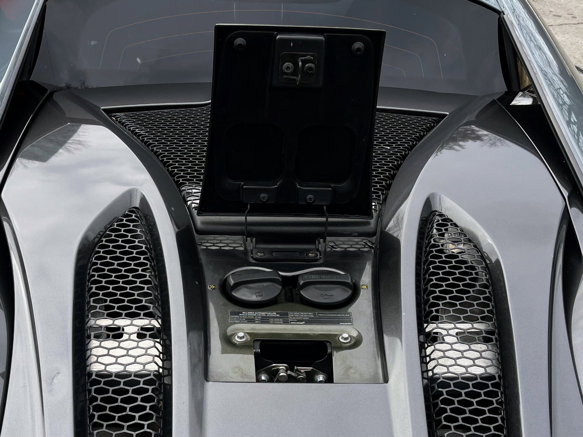 Used 2016 McLaren 570S Coupe image 29