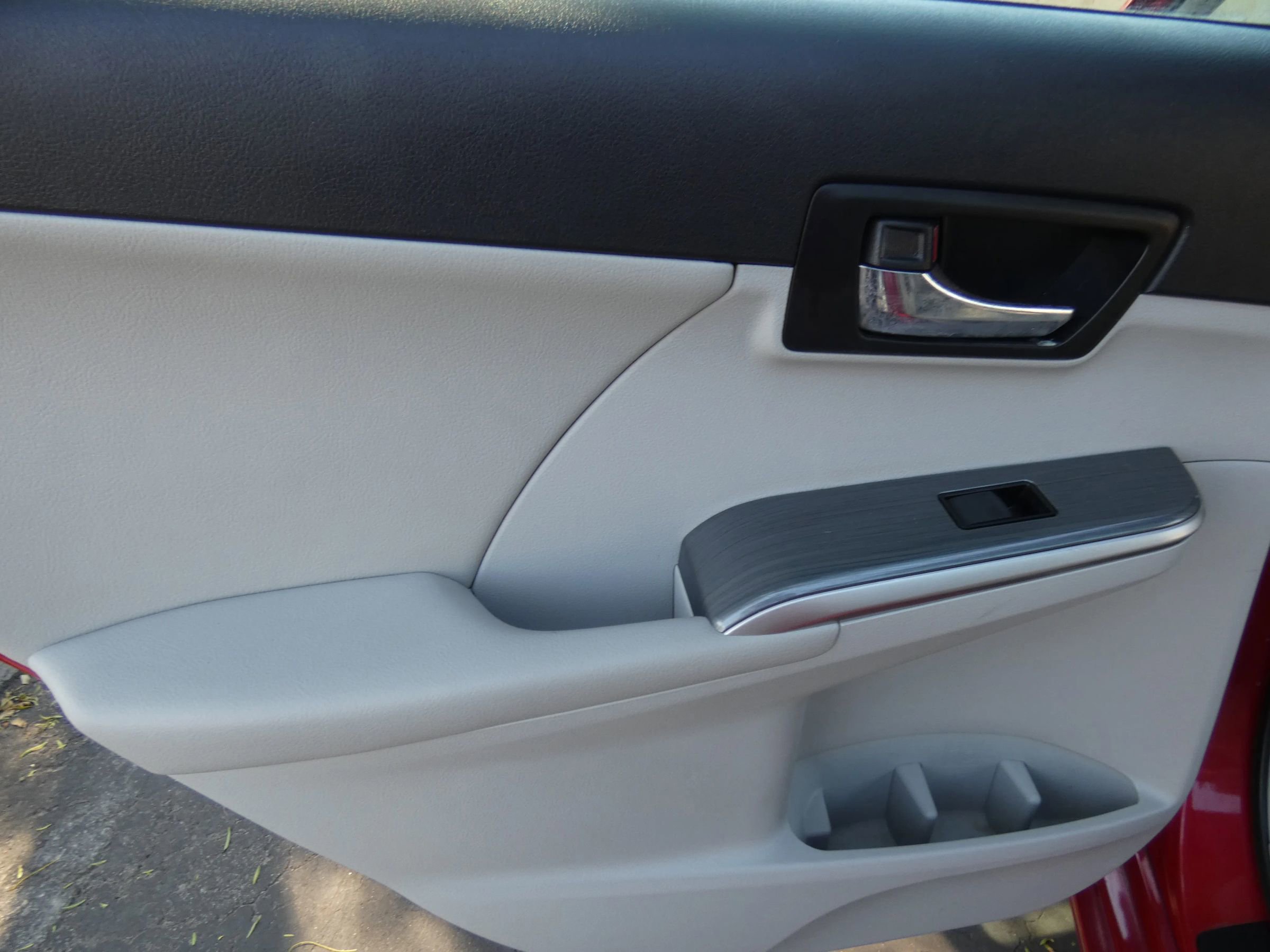 Used 2013 Toyota Camry XLE w/ Convenience Pkg image 42