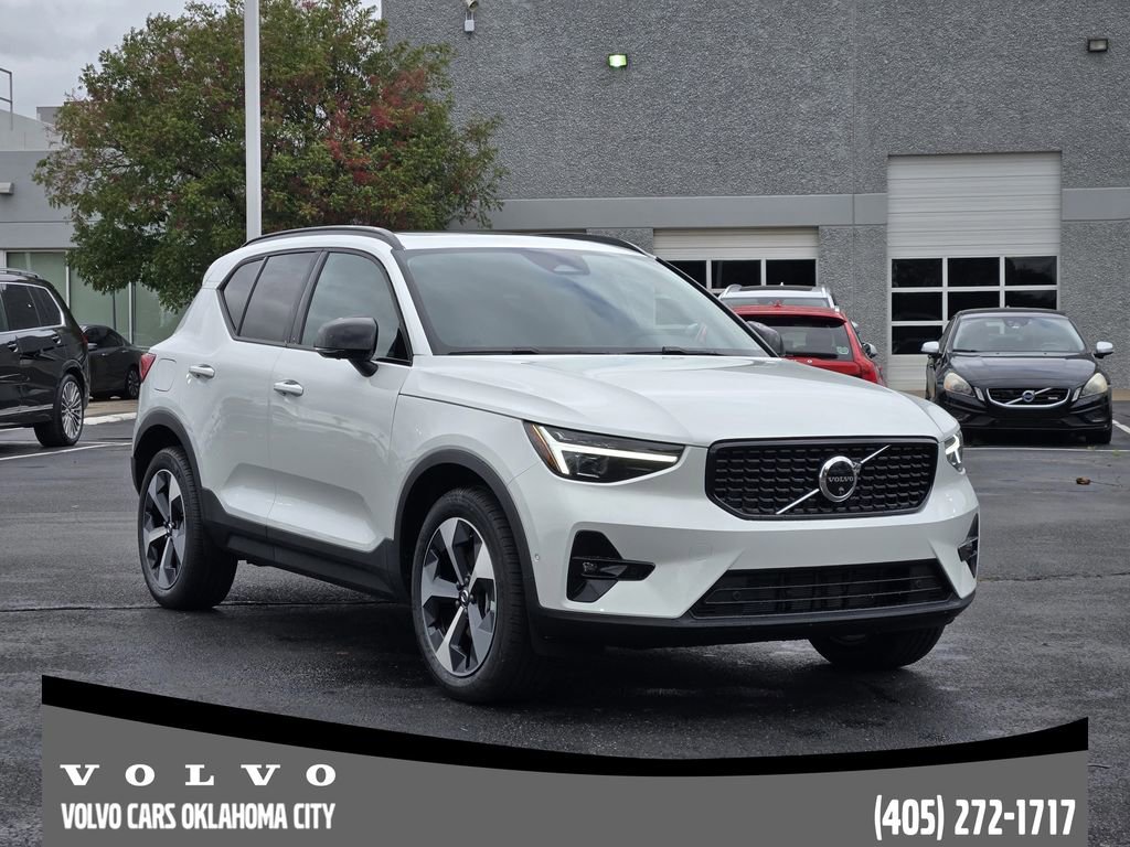 New 2026 Volvo XC40 B5 Plus w/ Protection Package Premier video 2