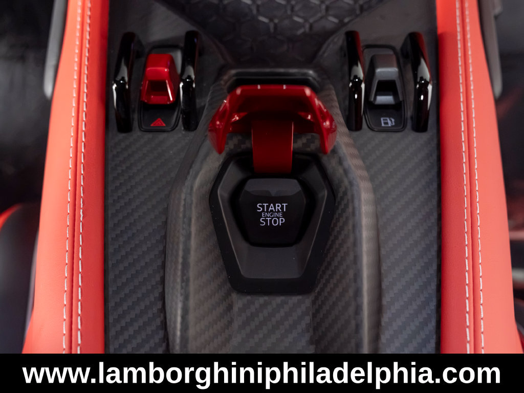 Used 2026 Lamborghini Revuelto AWD/4WD image 33