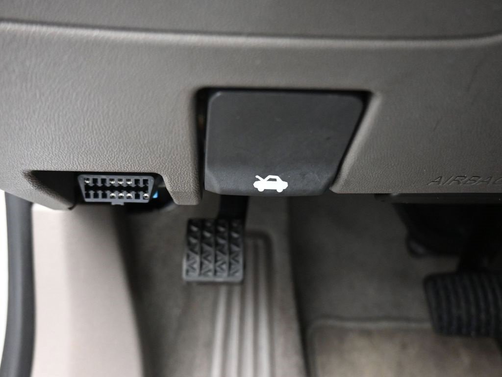 Used 2016 Chevrolet Malibu LS image 25