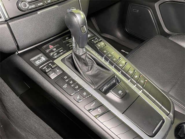 Used 2018 Porsche Macan image 33
