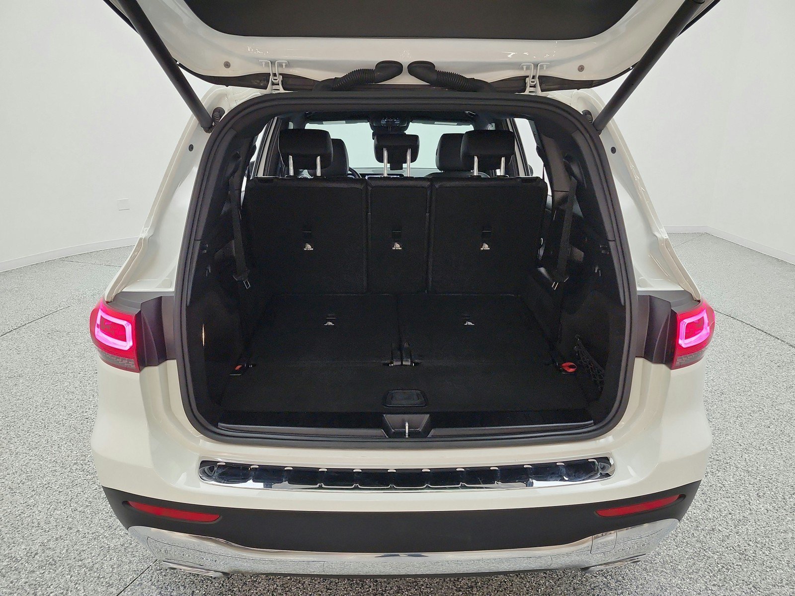 Used 2022 Mercedes-Benz GLB 250 image 20