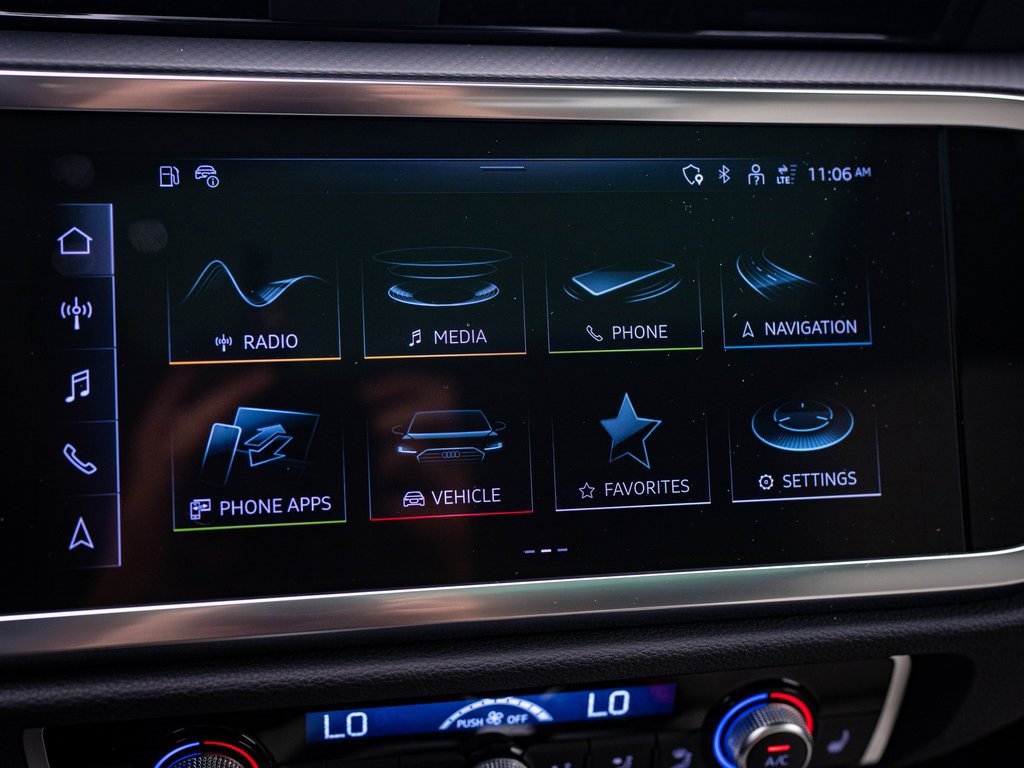 Certified 2025 Audi Q3 2.0T Premium Plus w/ Premium Plus Package image 31