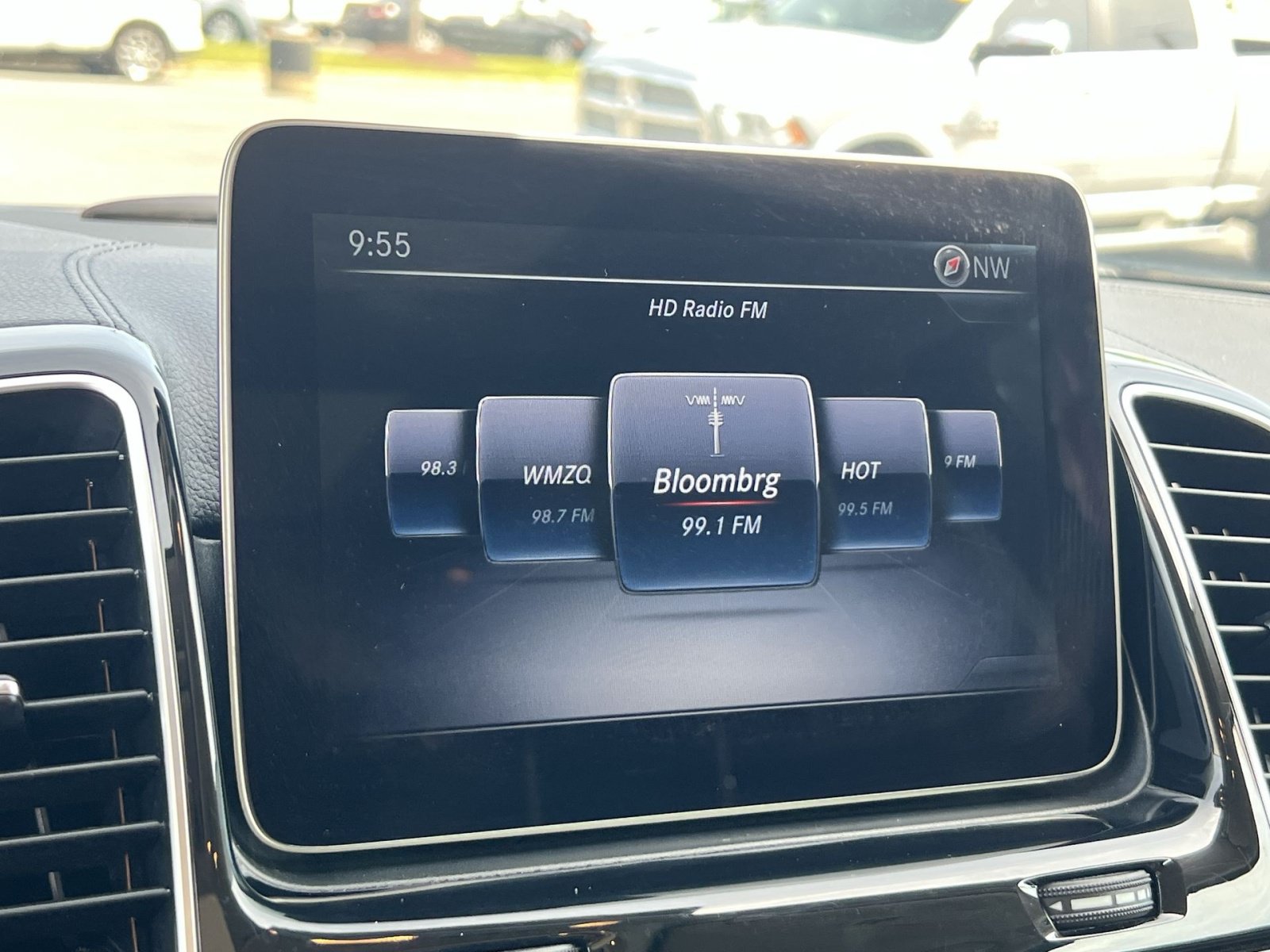 Used 2019 Mercedes-Benz GLS 450 4MATIC image 18
